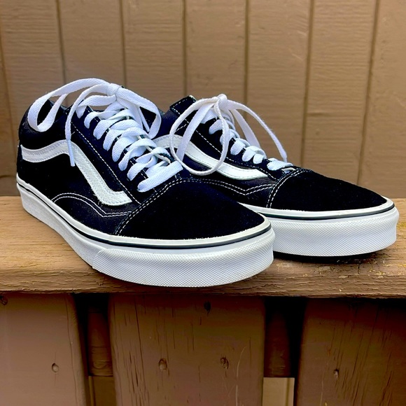 Vans Old Skool Shoe - Picture 3 of 11